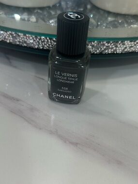 CHANEL Le Vernis Longwear Nail Polish 558 Sargasso - Deep Teal Green